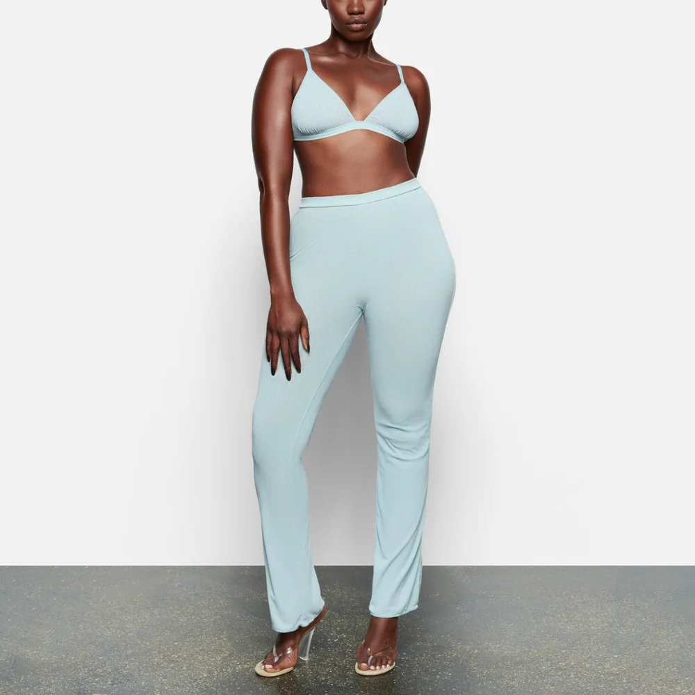 SKIMS Summer Mesh Pants in Sky blue Sheer leggings - Picture 5 of 6